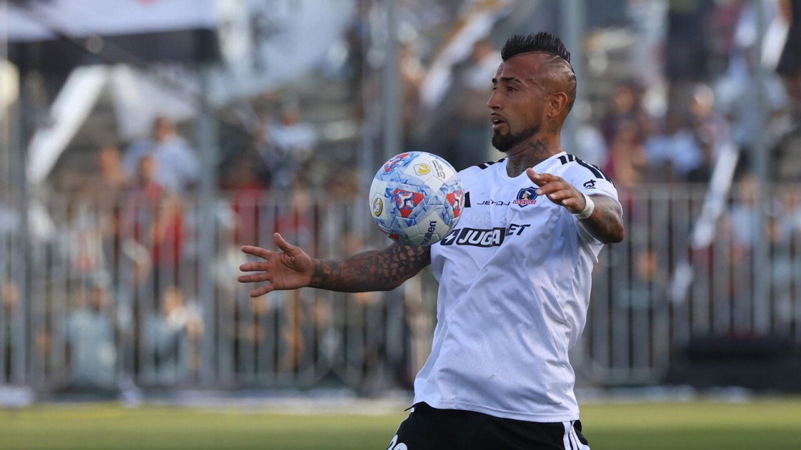 Colo Colo prepara una fiesta: 42 mil entradas vendidas, show especial y formación ante Palestino
