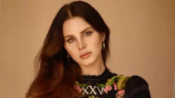 Lana Del Rey se suma oficialmente al universo de James Bond con “First Light