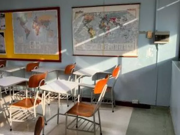 Cuatro alumnos heridos tras explosión de petardo en sala de clases en Los Ríos