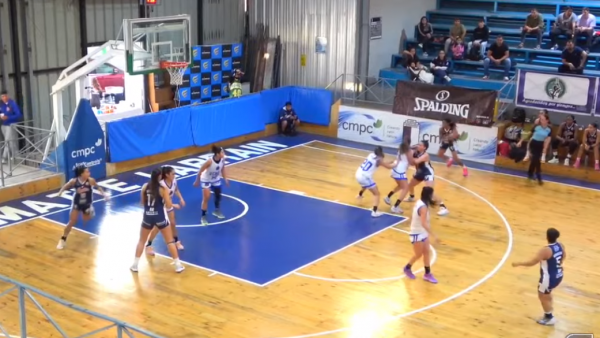 Basket femenino: Revive el triunfo de Sportiva Italiana sobre Azul y Rojo
