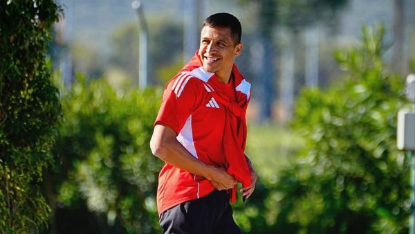 "Un sueldo mínimo": Cuánto gana Alexis Sánchez en el Sevilla
