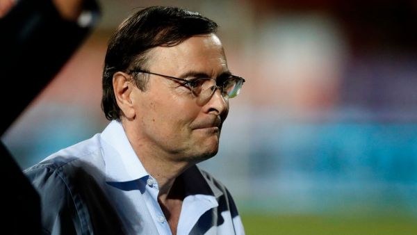 Jorge Segovia le responde a hincha de la U que quiere un estadio
