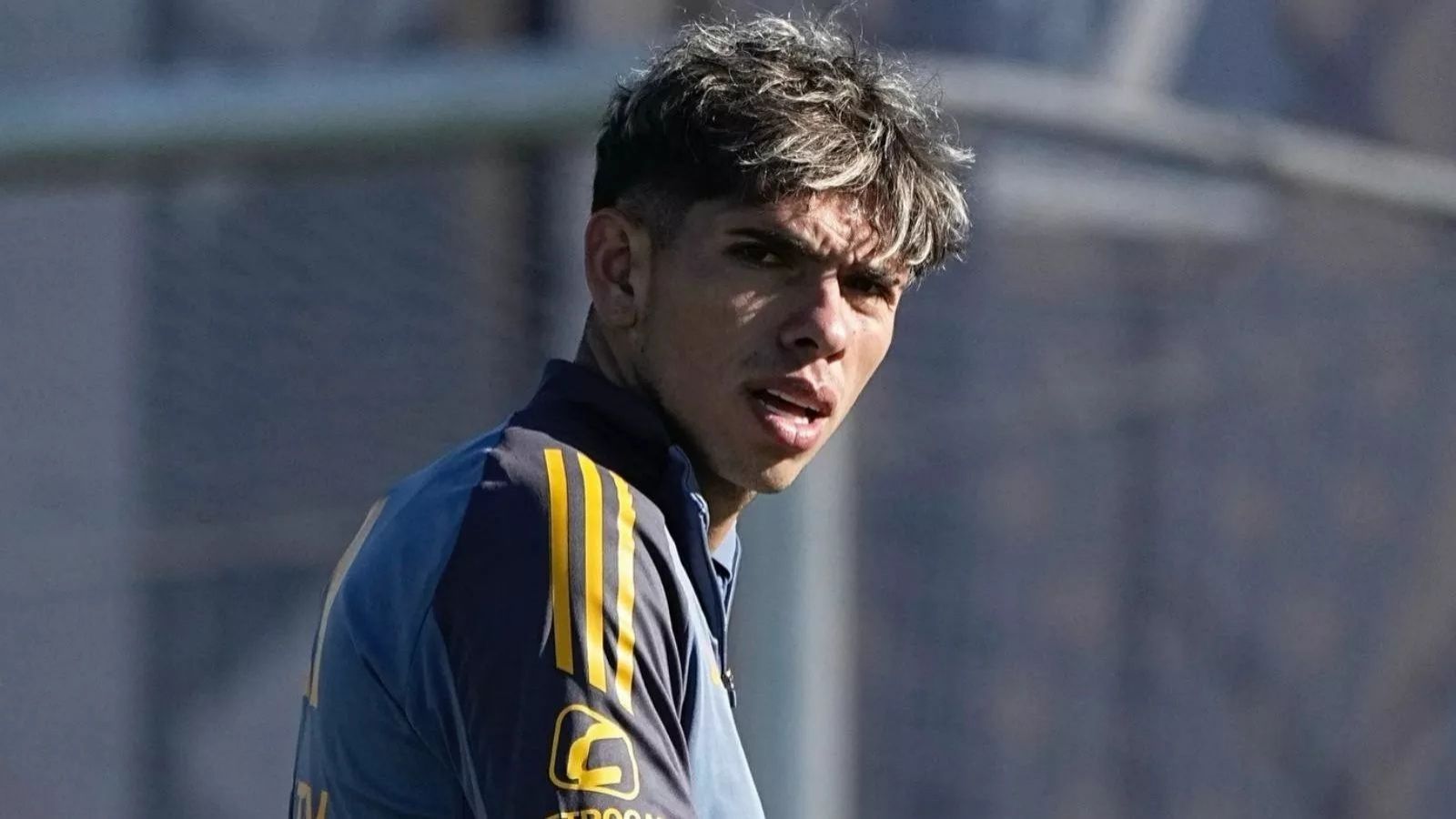 "No se puede creer": la imagen de Carlos Palacios que generó ola de comentarios en Argentina
