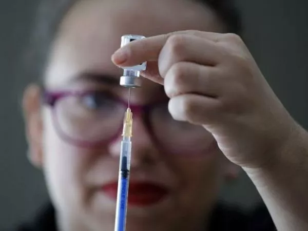 Vacunación COVID-19 gratuita: estos son los grupos que pueden acceder