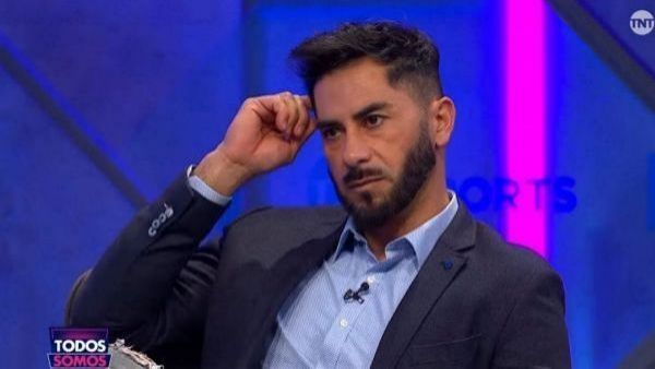 "Les dije que era": el reclamo de Johnny Herrera por valor de la bencina
