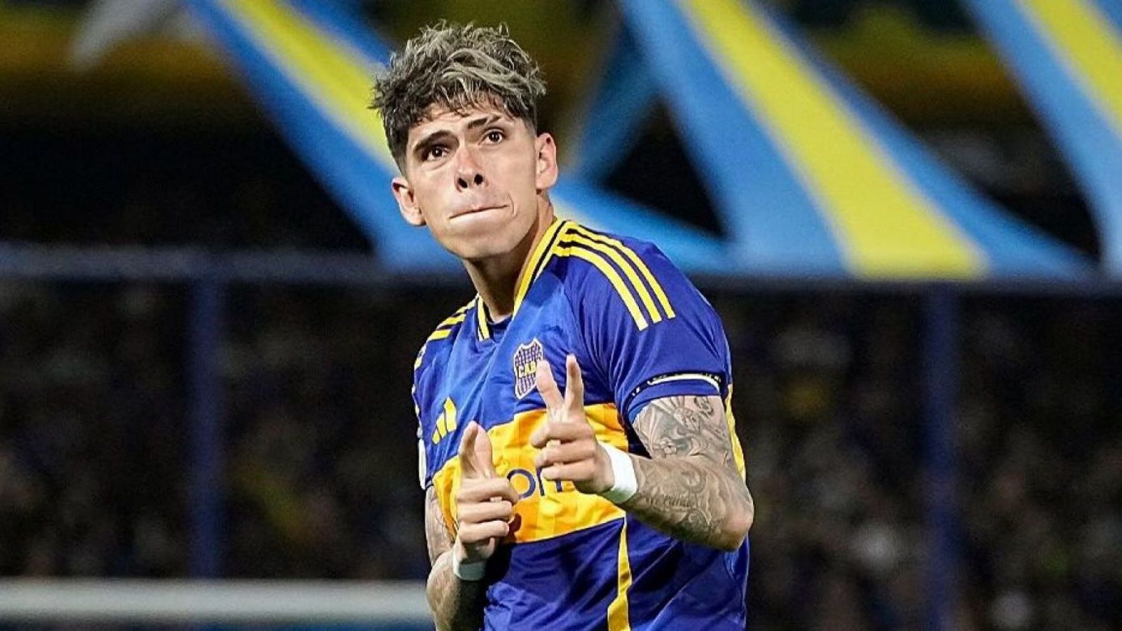 "Que vuelva pero sin la panza": La imagen de Carlos Palacios que generó la reacción de los hinchas
