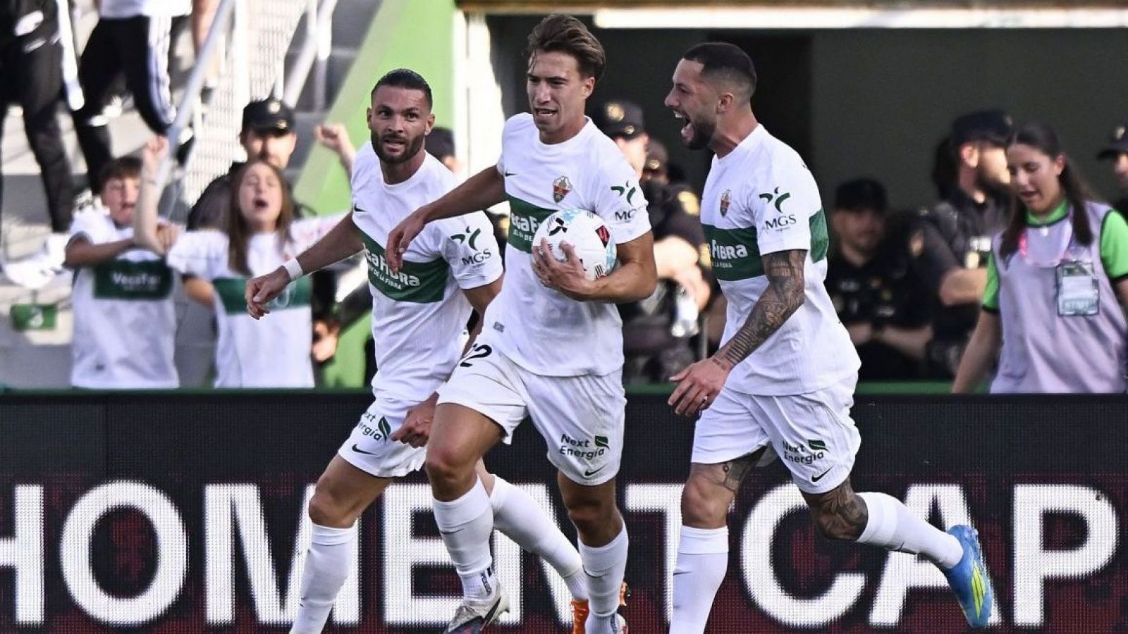 Con Cepeda como protagonista: Elche venció al Atlético de Madrid y así quedó la tabla de posiciones de LaLiga
