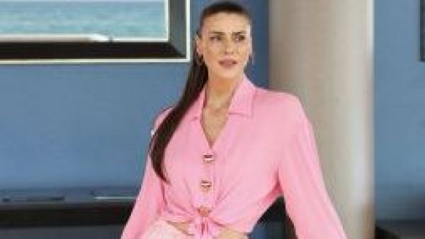 <p>Tonka Tomicic habla sin filtro de su vida amorosa: “Yo me casaría feliz...”</p>Tonka Tomicic habla sin filtro de su vida amorosa: “Yo me casaría feliz...”
