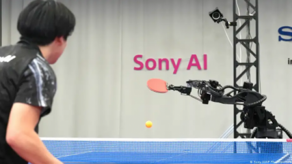 <p>Robot de Sony vence a jugadores élite en tenis de mesa</p>Robot de Sony vence a jugadores élite en tenis de mesa
