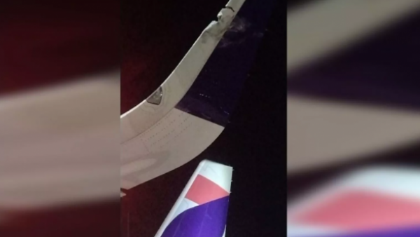 Pasajeros fueron reagendados: Dos aviones chocaron en pista del Aeropuerto de Santiago
