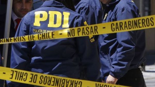 <p>PDI logra rescatar a mujer secuestrada en Estación Central: hay detenidos</p>PDI logra rescatar a mujer secuestrada en Estación Central: hay detenidos
