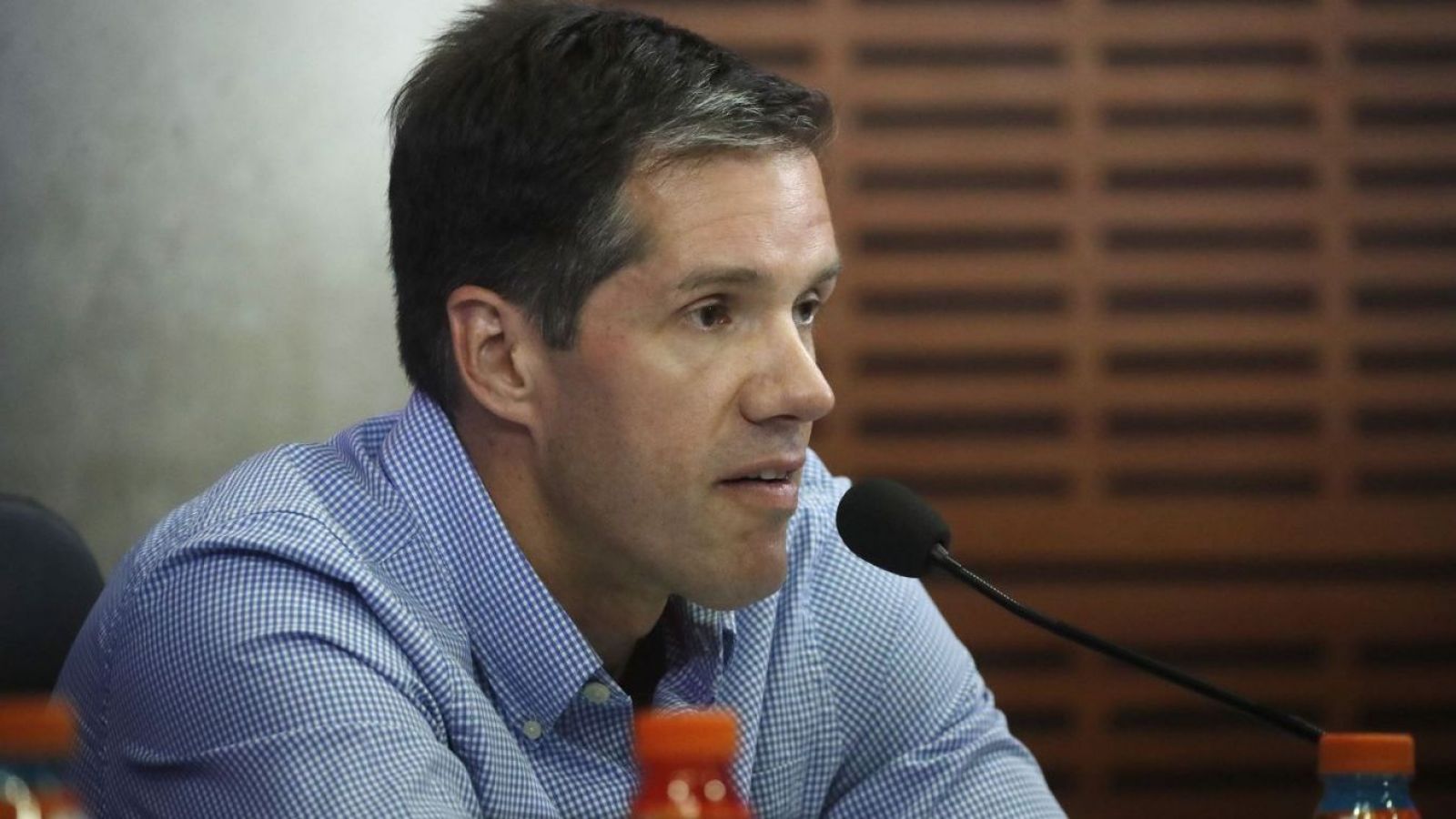 "Hace mucho rato": Michael Clark renunció a Azul Azul y así reaccionaron los hinchas de Universidad de Chile
