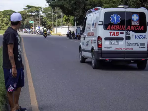 Suben a 14 los muertos por bombazo en carretera Panamericana de Colombia