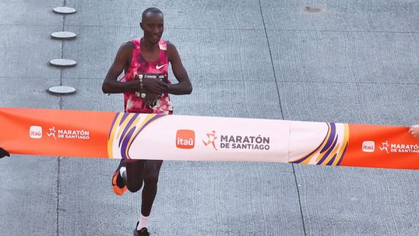 Maratón de Santiago 2026: Cornelius Chepkok y Tigst Belew triunfaron, mientras que Hugo Catrileo logró podio
