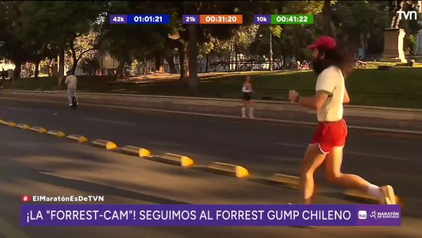 <p>Forrest Gump chileno en el Maratón de Santiago</p>Forrest Cam: seguimos al Forrest Gump chileno en sus 21K
