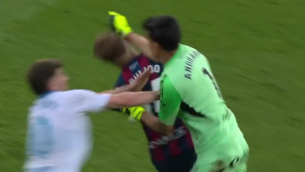 Se volvió loco: El insulto que habría provocado el descontrol de Esteban Andrada
