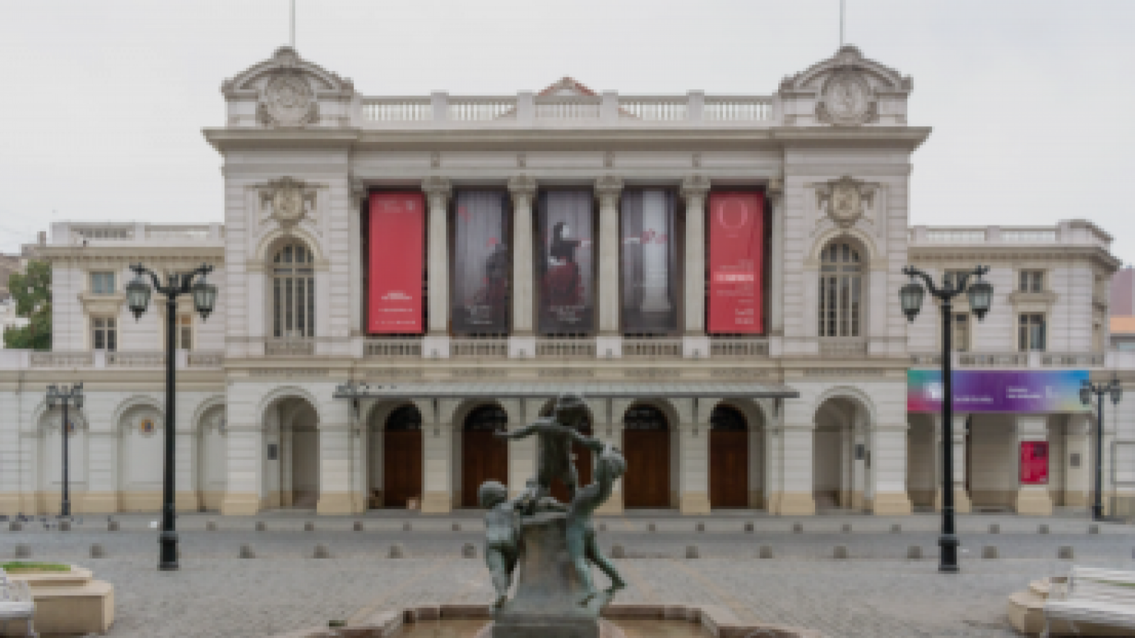 Día de la danza: Conoce las actividades que tiene preparadas el Teatro Municipal de Santiago
