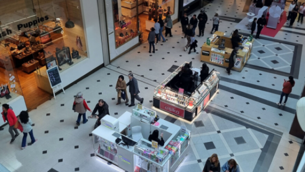 Viernes 01 de mayo: Revisa el comercio que estará abierto y cerrado este feriado
