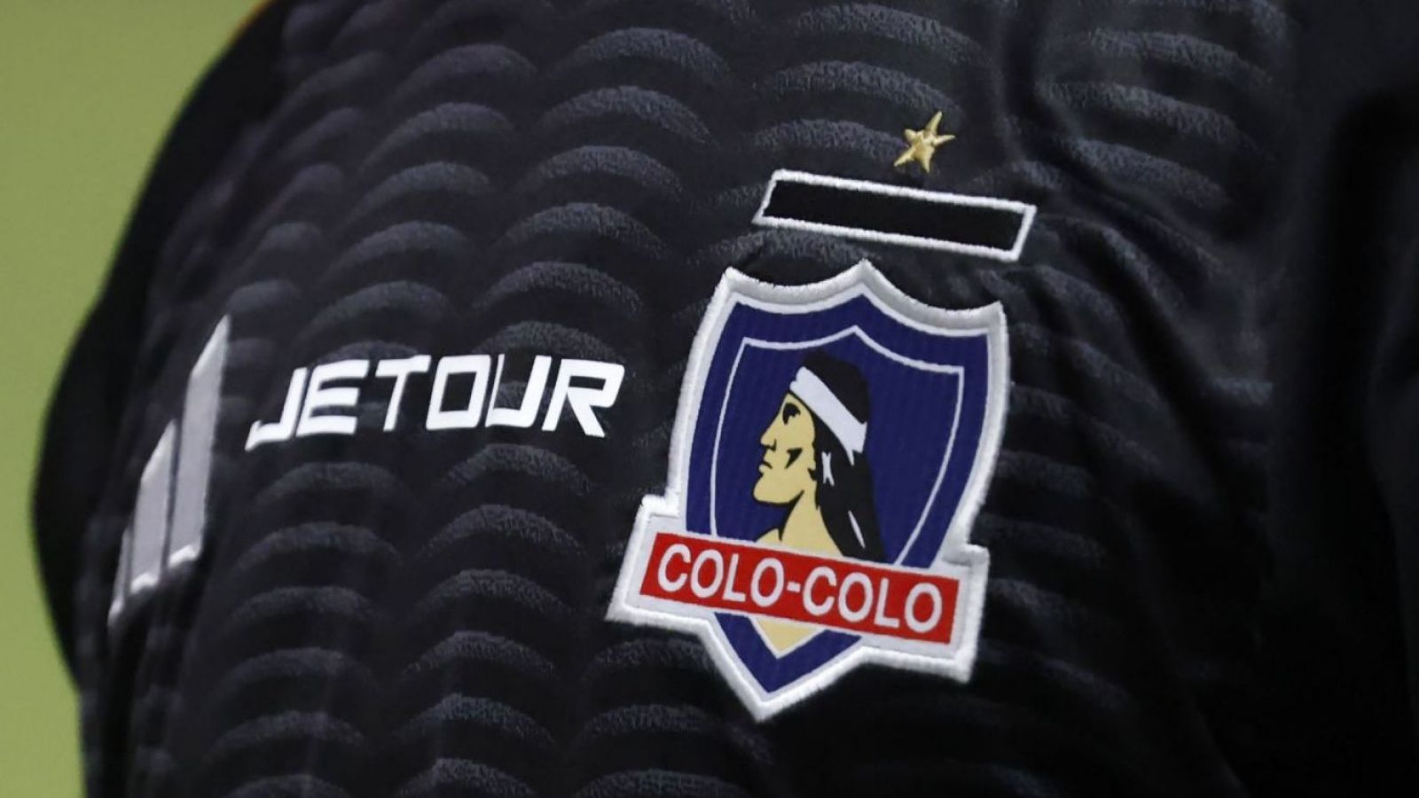Tenía orden vigente: detienen en Paraguay a exjugador de Colo Colo
