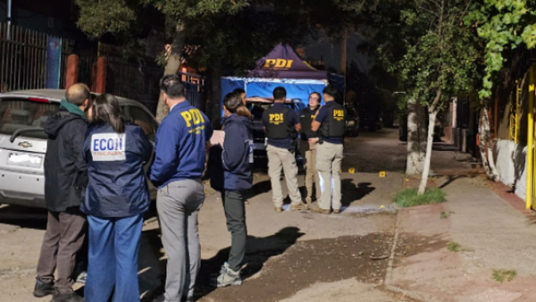 <p>Dos muertos y una tercera persona en riesgo vital tras balacera en San Ramón</p>Dos muertos y una tercera persona en riesgo vital tras balacera en San Ramón
