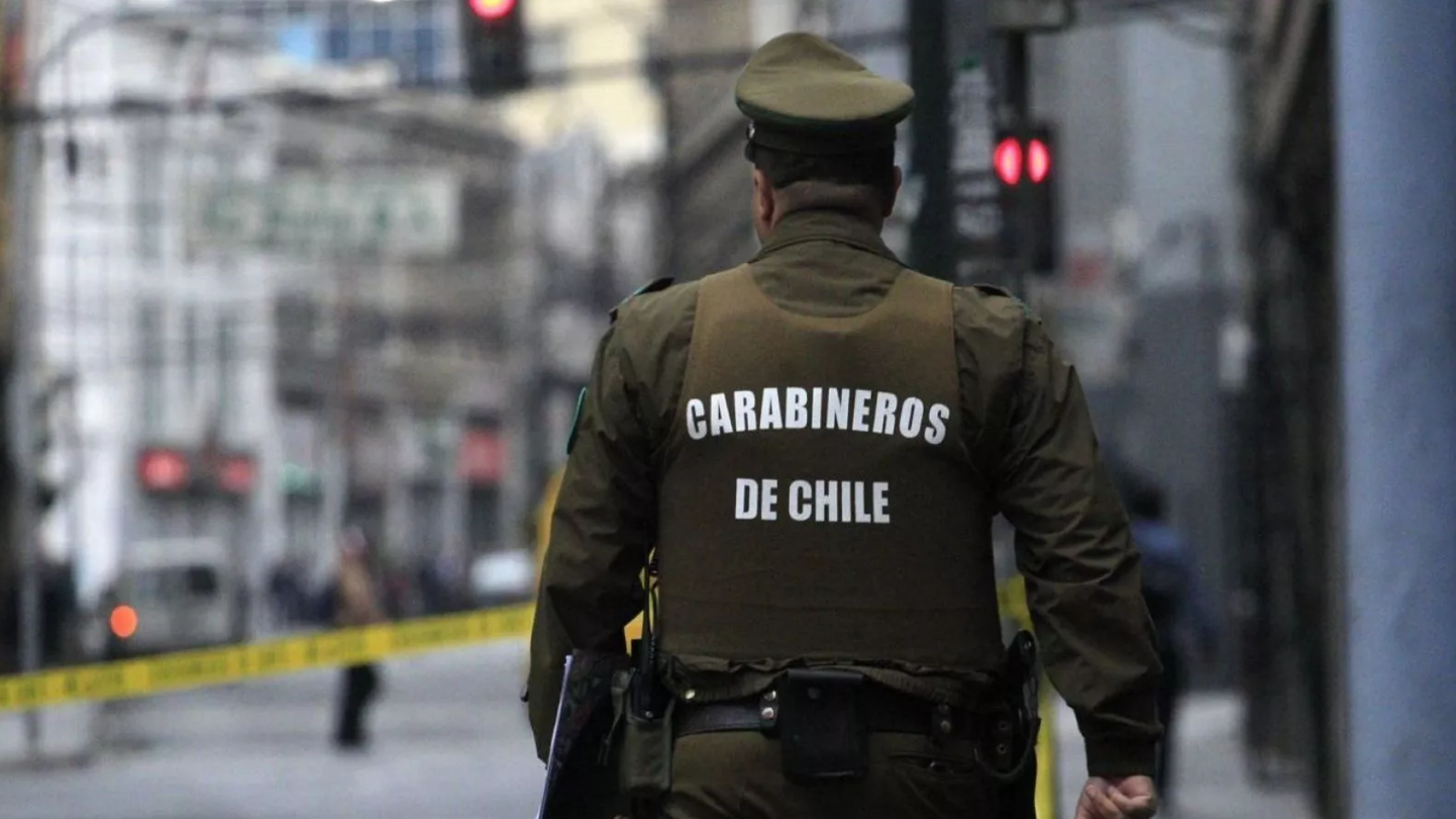 <p>Intentó evadir un parte con $25 mil: detienen a conductor por soborno a carabineros</p>
