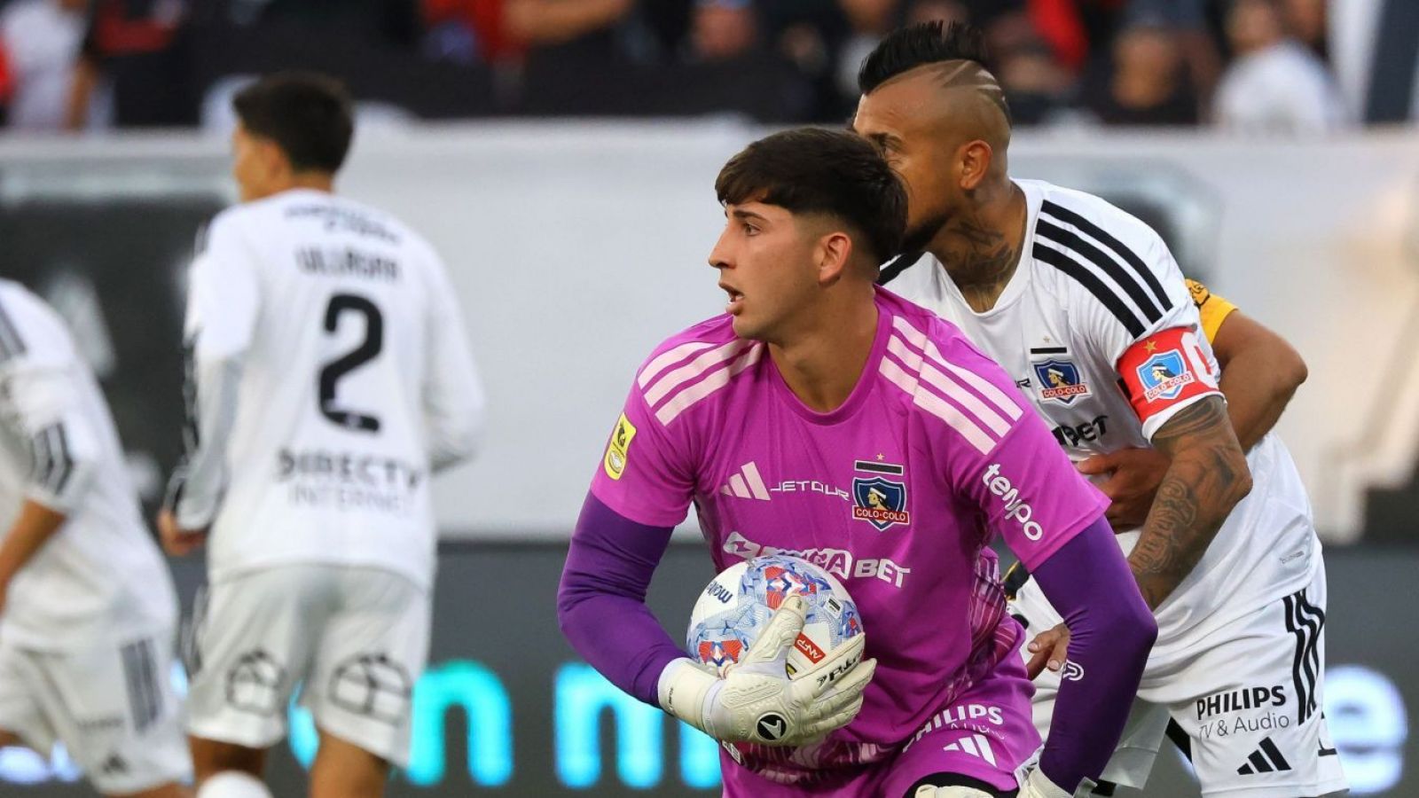 "Gracias por tanto": el 'protegido' de los hinchas de Colo Colo en partido contra Coquimbo Unido
