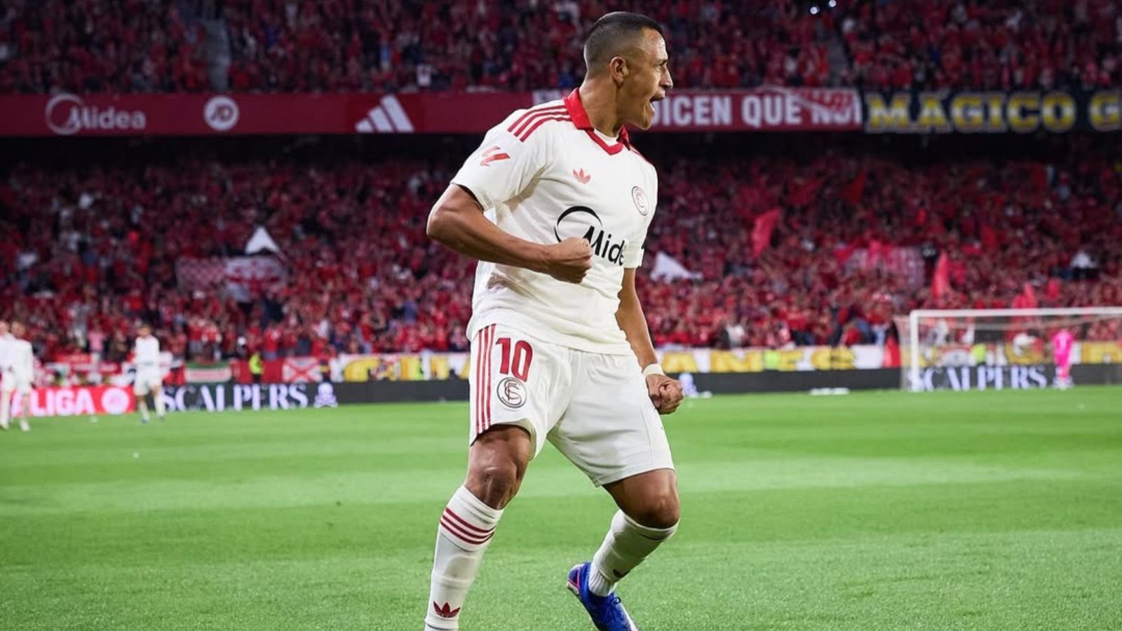 "Para los grandes momentos": prensa española se 'redime' con Alexis tras victoria del Sevilla
