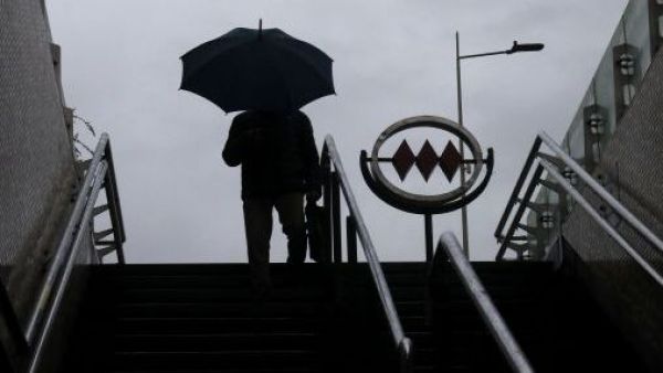 <p>¿Vuelve la lluvia a Santiago? Este es el pronóstico para los próximos días </p>