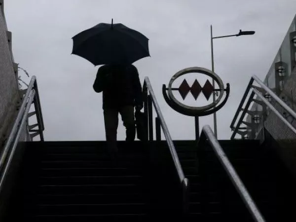 ¿Vuelve la lluvia a Santiago? Este es el pronóstico para los próximos días