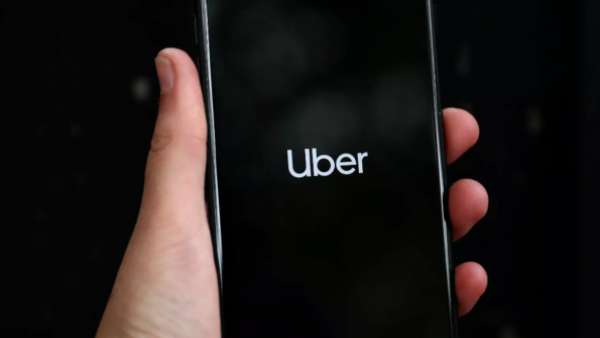 Uber Chile anuncia función para que usuarias viajen solo con conductoras

