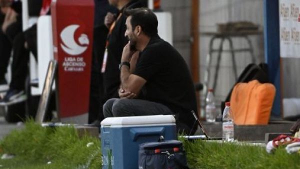 "Acordó poner término": el nuevo técnico despedido del fútbol chileno
