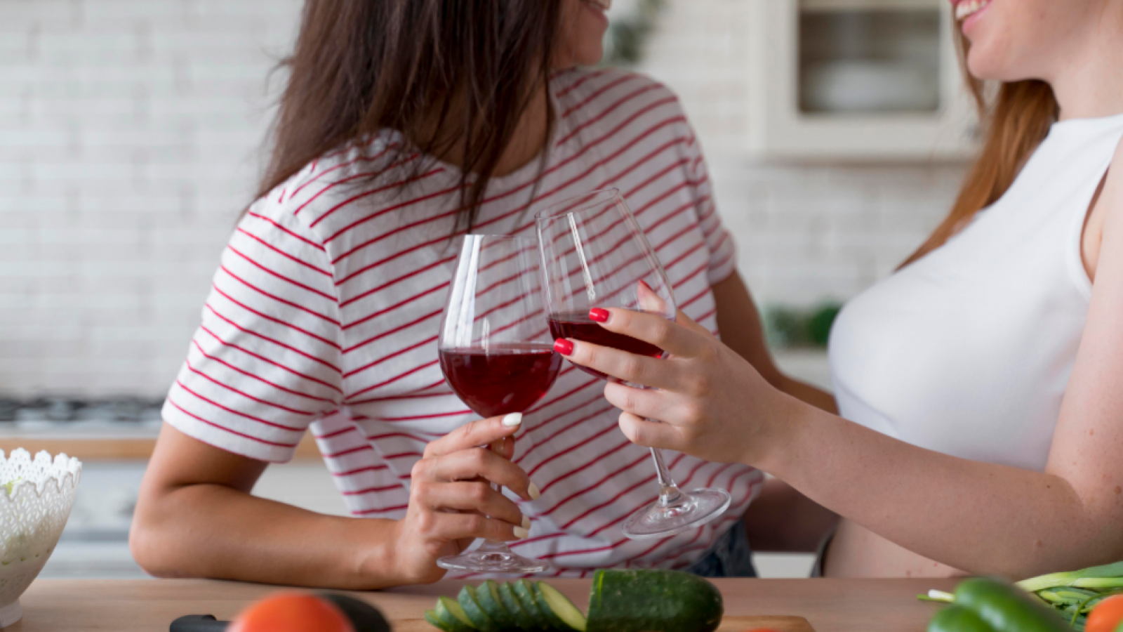 Para una bonita celebración: ¿Qué vino regalar a una mamá según su personalidad?
