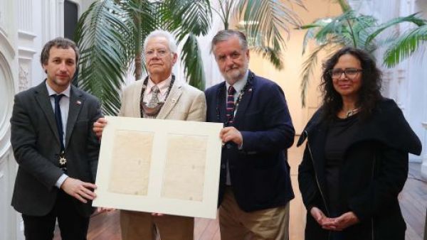 Culturas entregó histórico “Acuerdo de Voluntades” de 1888 al pueblo rapa nui
