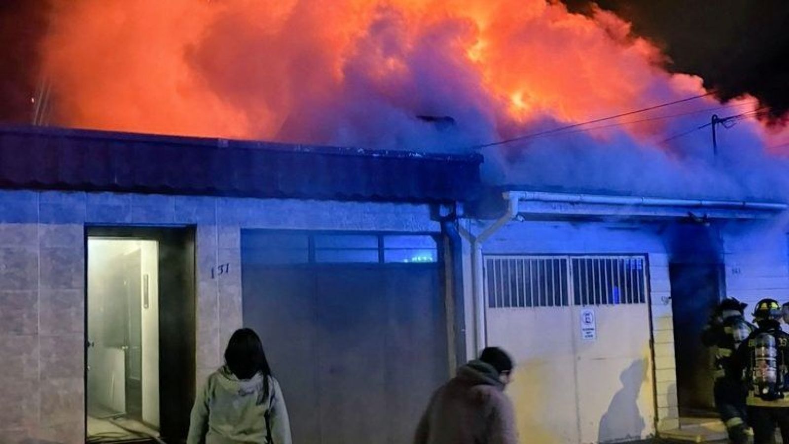 Tres adultos mayores murieron en incendio en San Joaquín
