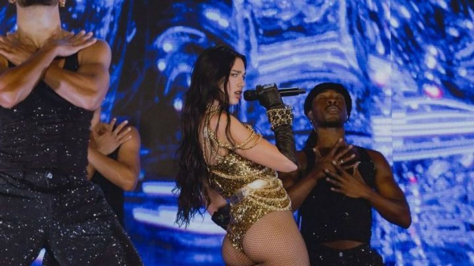 Dua Lipa demanda a Samsung por uso no autorizado de su imagen
