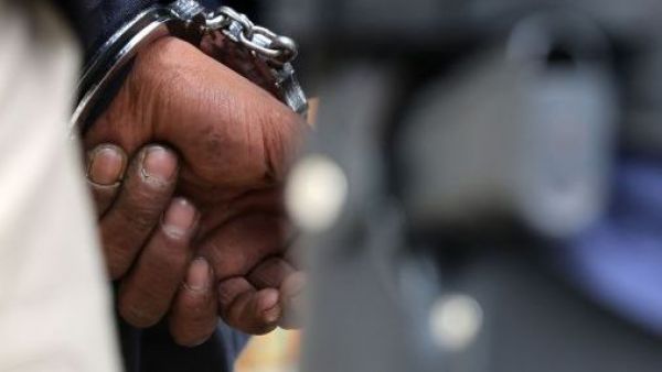 En prisión preventiva quedó joven detenido con arma y cartuchos en DUOC de Maipú
