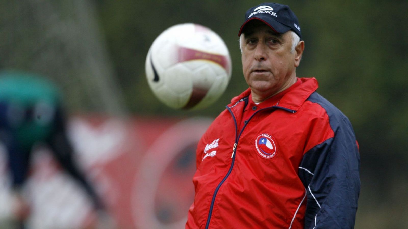 Actualizan estado de salud de Nelson Acosta, histórico extécnico de la Selección Chilena
