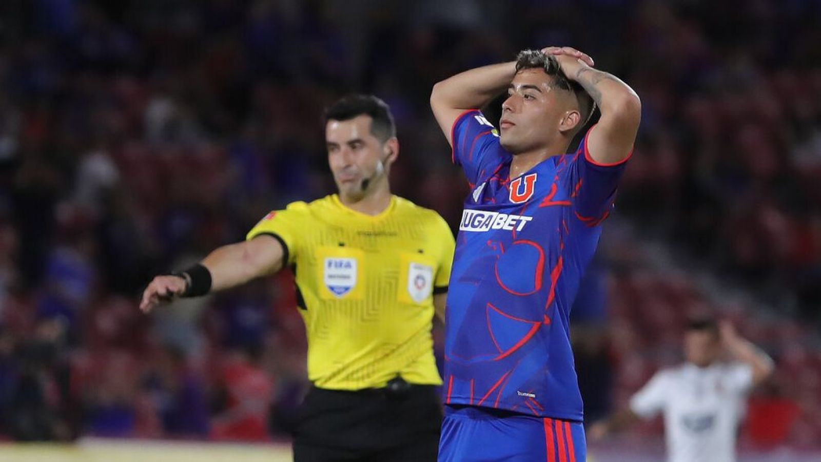 Lucas Assadi y su nuevo sueldo en la U: "Es uno de los mejores que ha logrado un canterano en el club"
