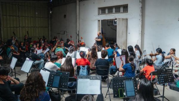 De Linares a Viena: Orquesta Sinfónica infantil inicia campaña para representar a Chile
