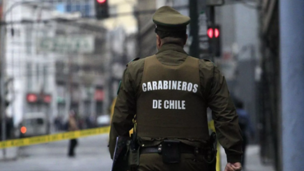 <p>Condenan a excarabineros por robo con intimidación a motociclista</p>Condenan a excarabineros por robo con intimidación a motociclista
