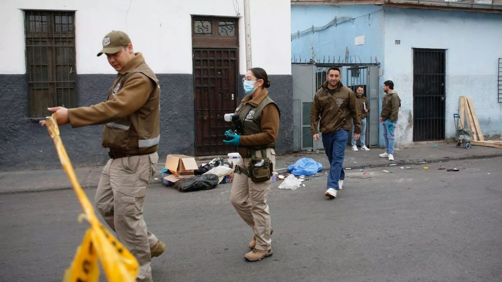 Nuevo crimen en Vega Central: Sujeto en scooter baleó a dos hombres
