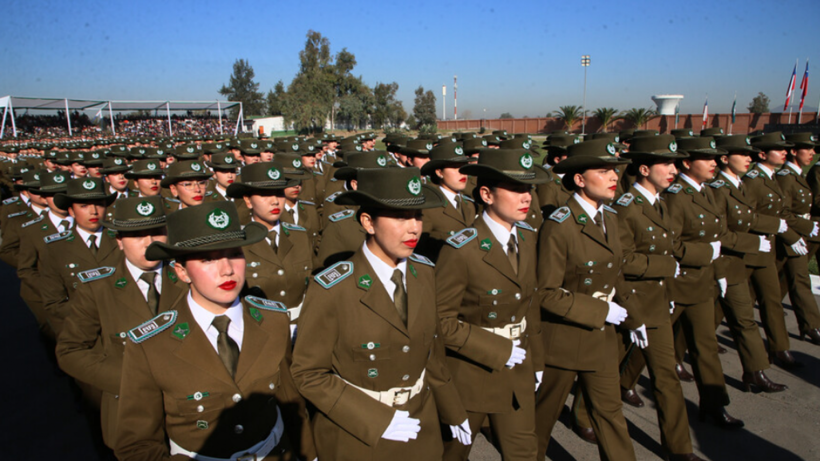 Más sueldo y bonos: El anuncio del gobierno para Carabineros
