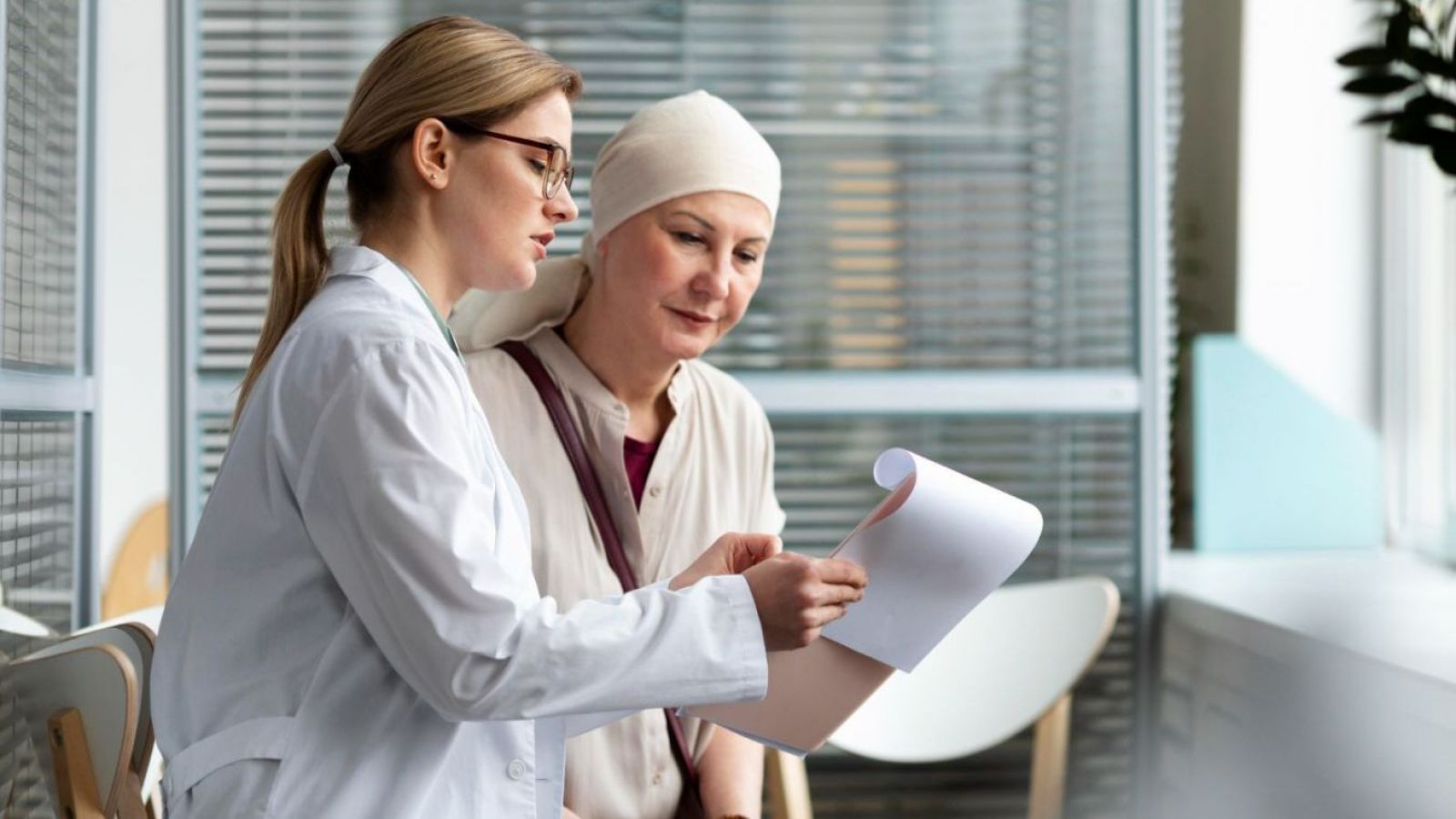 <p>Cáncer: síntomas como distensión abdominal y sangrado anormal que requieren atención</p>

