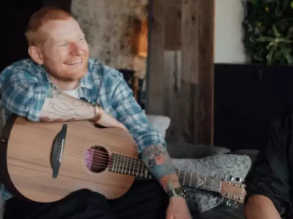 Ed Sheeran apareció en el concierto de Martin Garrix para grabar el videoclip de su colaboración
