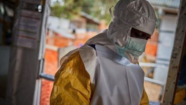 OMS declaró emergencia internacional por brote de ébola en África
