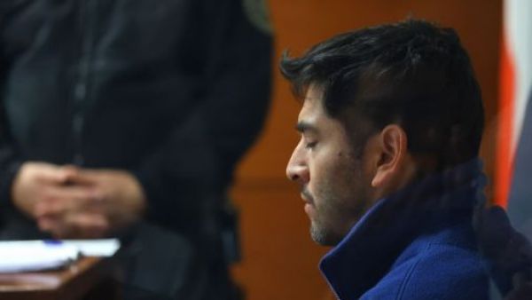 <p>“No le importó su seguridad”: dura acusación de Fiscalía contra padre de niña de Las Condes</p>“No le importó su seguridad”: dura acusación de Fiscalía contra padre de niña de Las Condes
