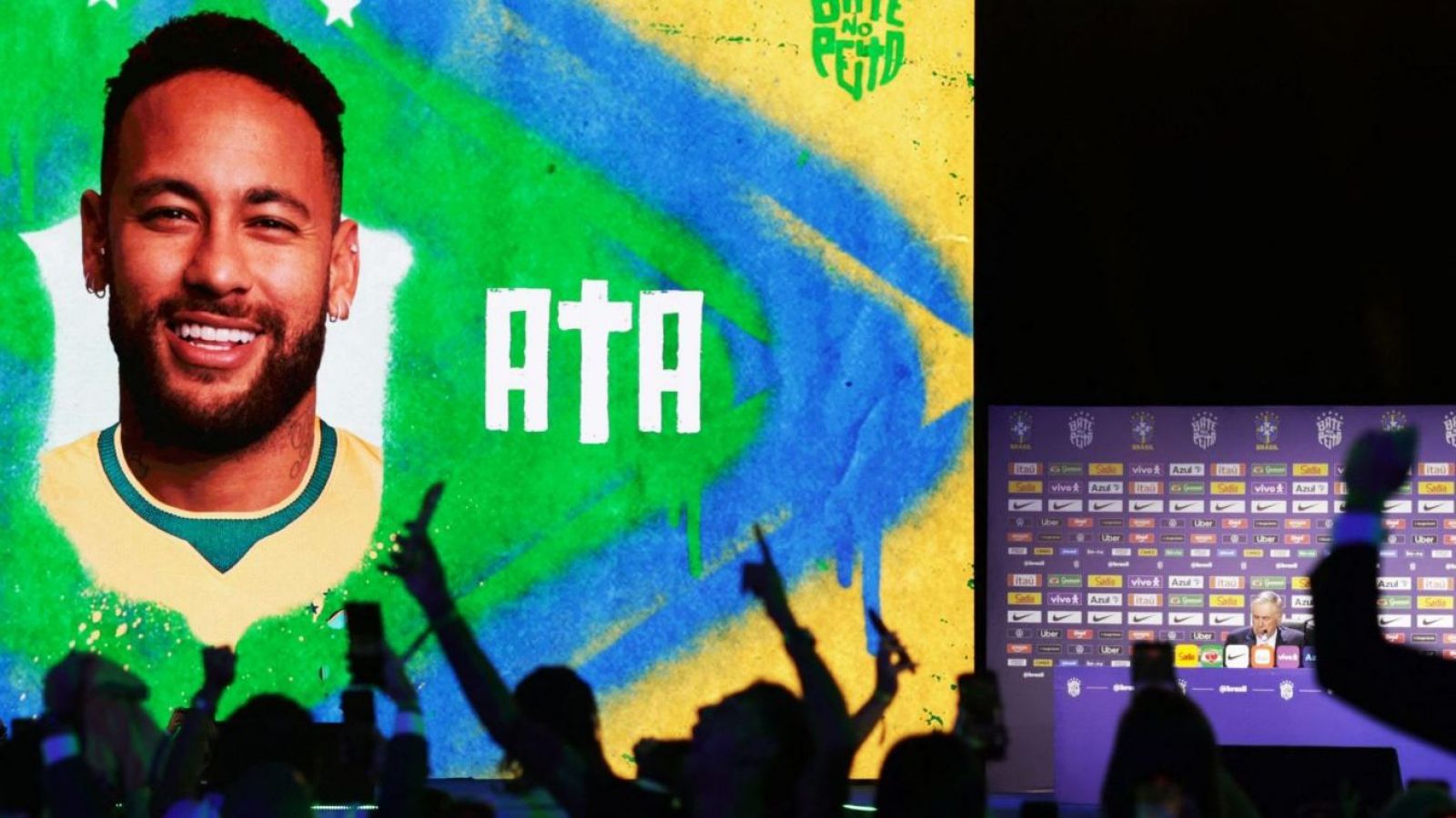 La cara de Ancelotti lo decía todo: La reacción de los hinchas de Brasil por nominación de Neymar
