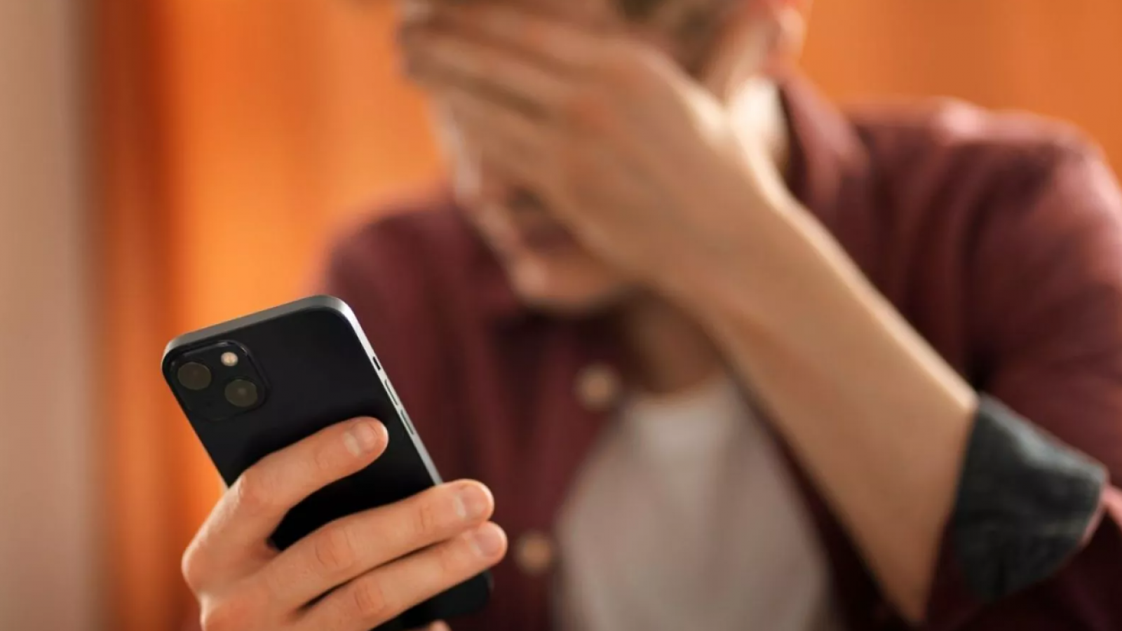 Código *21: La peligrosa estafa telefónica que tiene en alerta a los bancos
