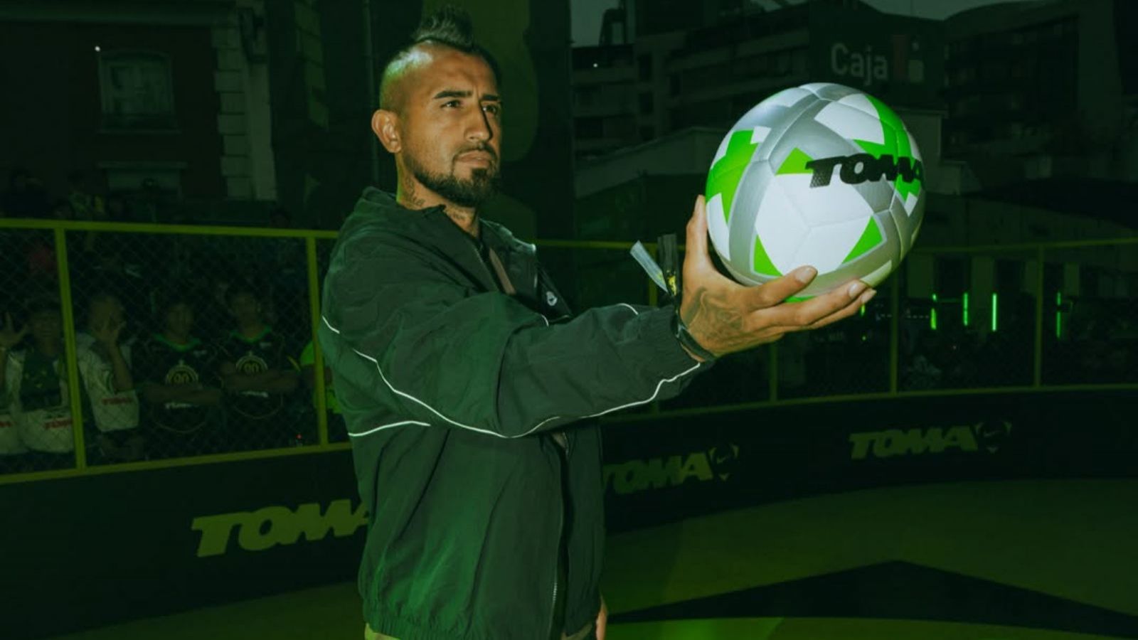 "Eligió buen nombre": Arturo Vidal presenta al nuevo integrante de su familia
