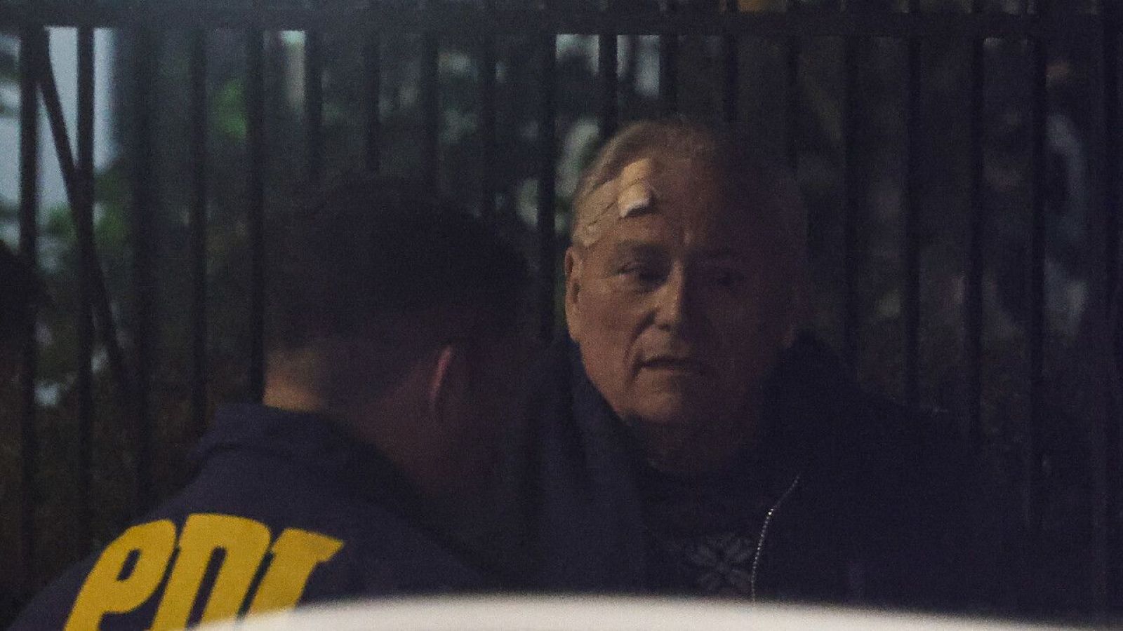 Coleccionista de armas y expresidente del TC: Iván Aróstica repele turbazo a su casa dejando un delincuente muerto
